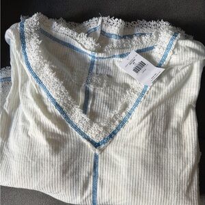 POL White Ribbed Lace-Trim V-Neck Tank with Blue Trim
